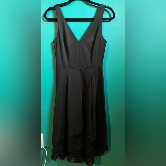 Le Chateau Black Dress - Picture 1 of 3